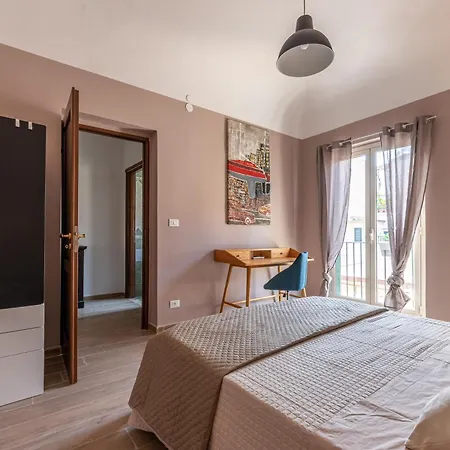 Dasaro Apartment *