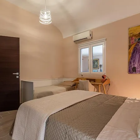 Apartament Dasaro *